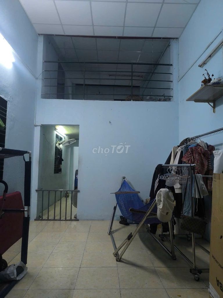 NHÀ SHR SAU LƯNG CÔNG VIÊN PHẦN MỀM QUANG TRUNG, 3,2x22m, HẺM XE HƠI