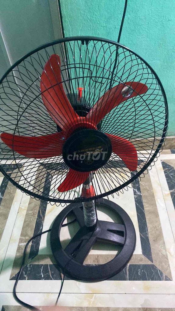 Quạt đứng Điện Cơ X19 Đen, Đỏ. Mua bán Quạt tại Huyện Cẩm Giàng Hải Dương được đăng bởi Cẩm như hình 1