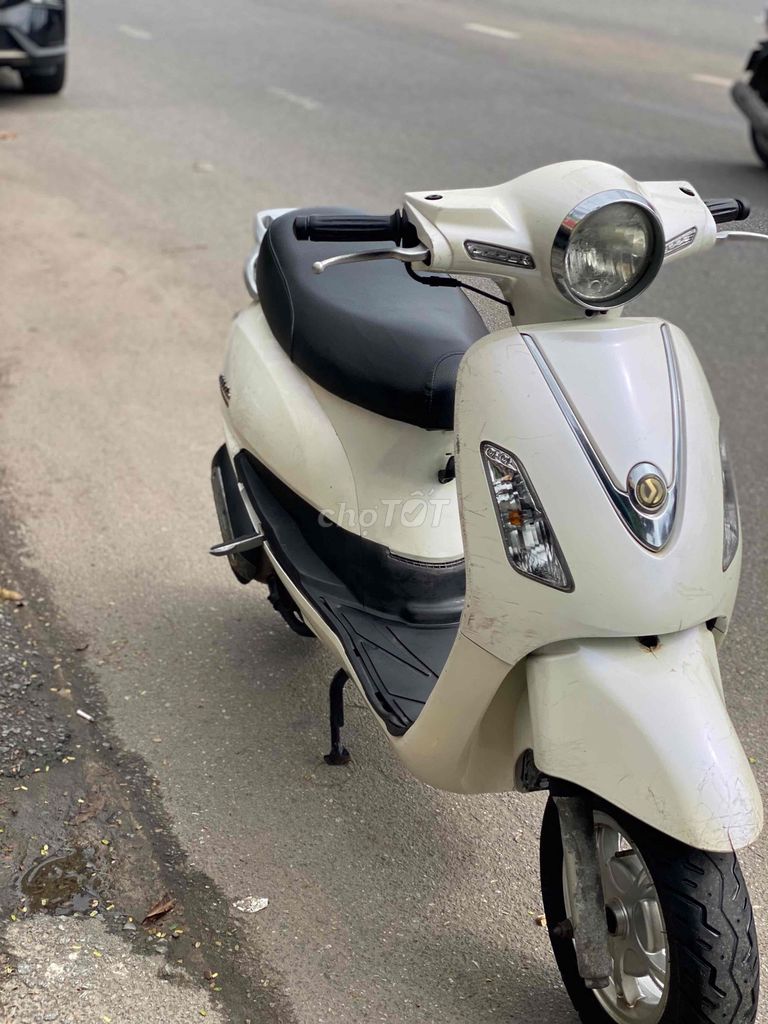 SYM Attila Elizabeth Trắng máy êm. Mua bán Xe máy tại Quận Sơn Trà Đà Nẵng được đăng bởi khánh duy bán xe trả góp hình 2