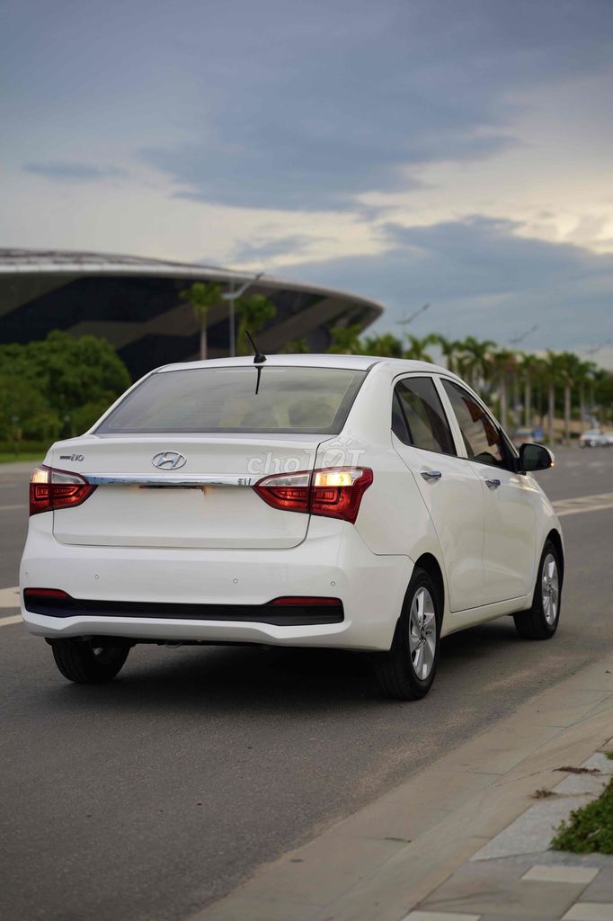 Hyundai I10 Sedan 1.2 AT 2017 Белый Автомат