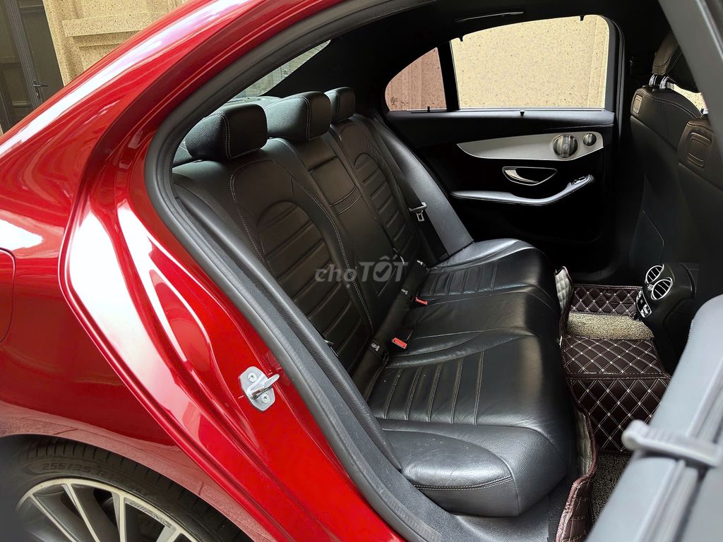 Mercedes C Class C300 AMG 2017  xe đi ít, màu đẹp. Mua bán Ô tô tại Quận Long Biên Hà Nội được đăng bởi Long Biên Cars hình 12