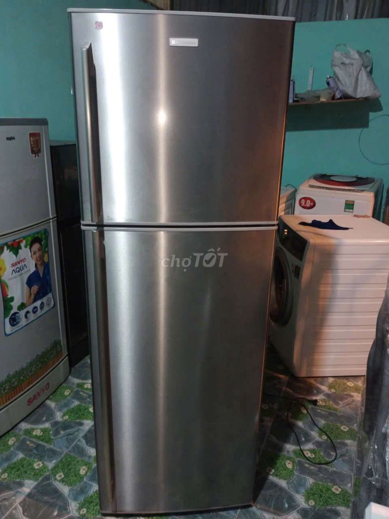 Tủ lạnh electrolux 311l