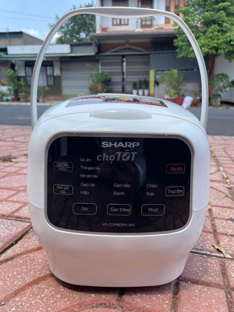 Nồi cơm điện tử Sharp 1.8 lít. Mua bán Bếp, lò, đồ điện nhà bếp tại Thành phố Buôn Ma Thuột Đắk Lắk được đăng bởi Nguyễn Duy hình 1