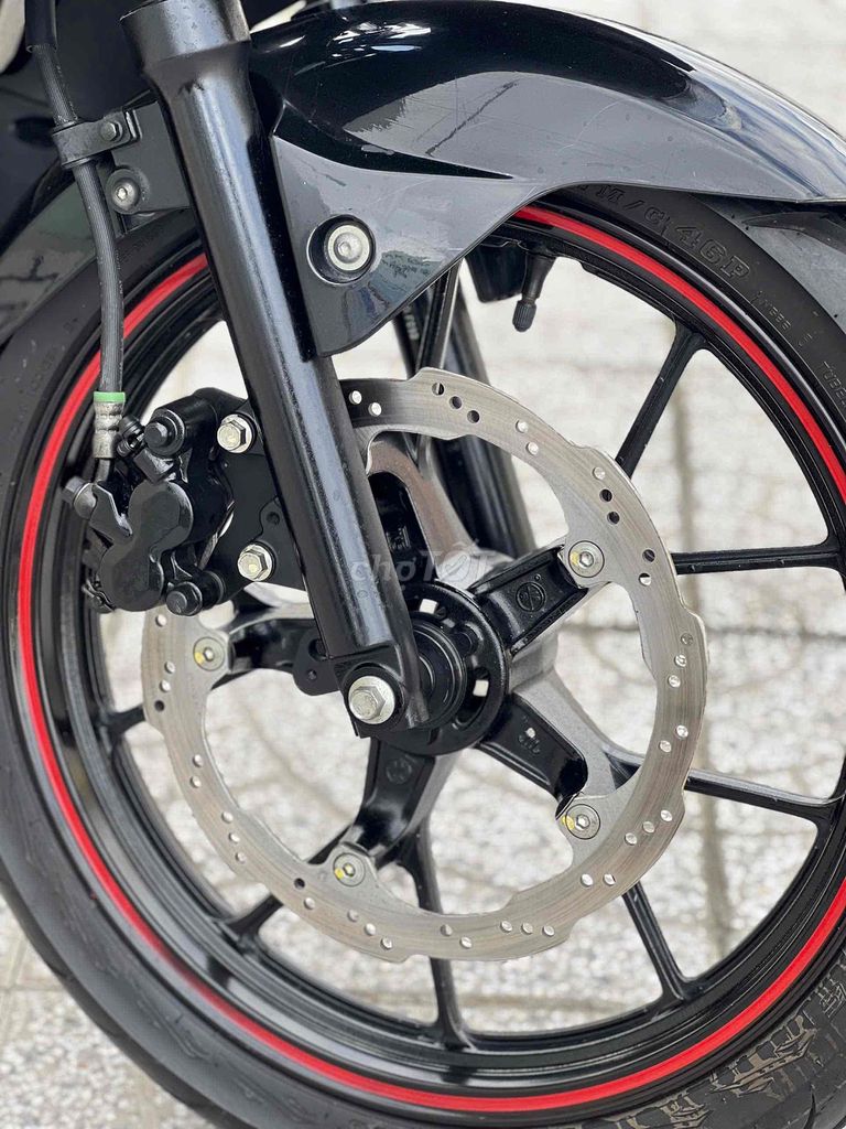 Suzuki GSX-R150 xe rất đẹp chạy lướt odo 9000km. Mua bán Xe máy tại Quận Ninh Kiều Cần Thơ được đăng bởi Cửa Hàng Xe máy Tân Lập Hưng hình 5