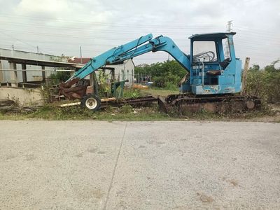 Bán xe cuốc Hanix 025  máy Isuzu . lái cơ. Mua bán Phương tiện khác tại Huyện Nhơn Trạch Đồng Nai được đăng bởi Bích Ngọc