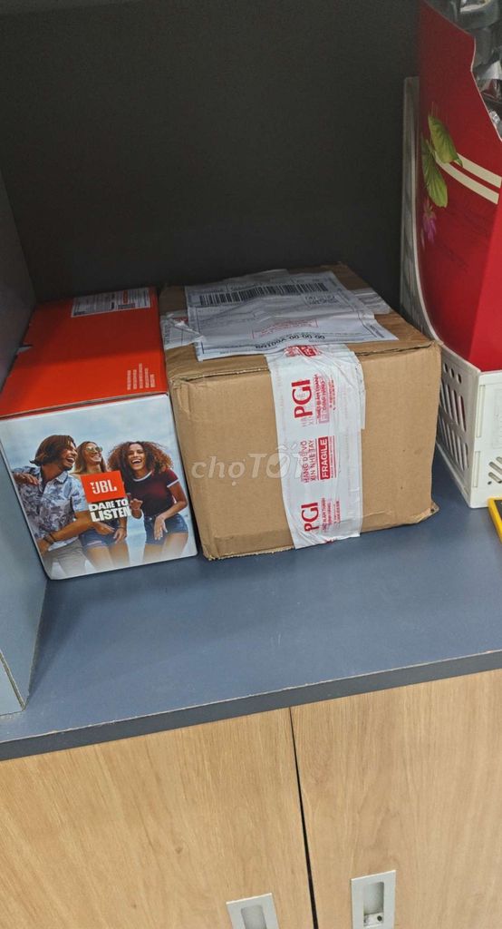 loa jbl charge 6. Mua bán Tivi, Âm thanh tại Quận Hà Đông Hà Nội được đăng bởi nguyen tuyen hình 1