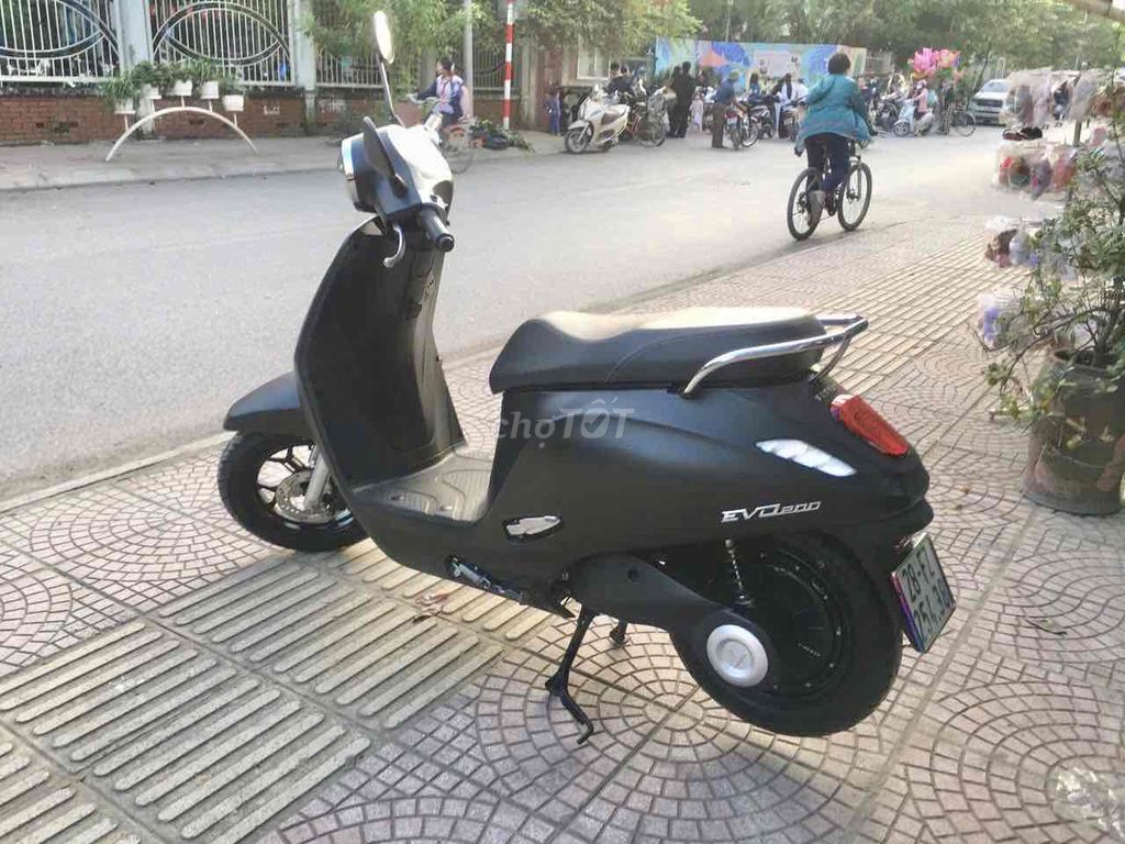 Bán EVO 200, 2024, Pin mua, đẹp keng. Mua bán Xe điện tại Quận Bắc Từ Liêm Hà Nội được đăng bởi Xe Điện Mai Trang hình 3