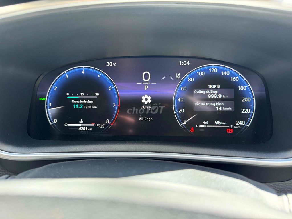 Toyota Corolla Altis 2025 1.8V - 4200 km nhập khâu. Mua bán Ô tô tại Quận Ngũ Hành Sơn Đà Nẵng được đăng bởi Vinh hình 4