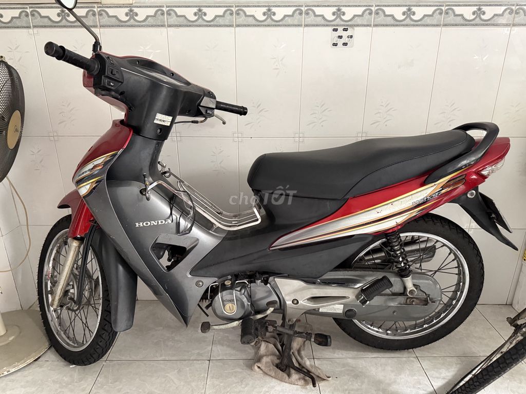 Honda Wave 100cc 2008 красно-серо-чёрный 82000 км