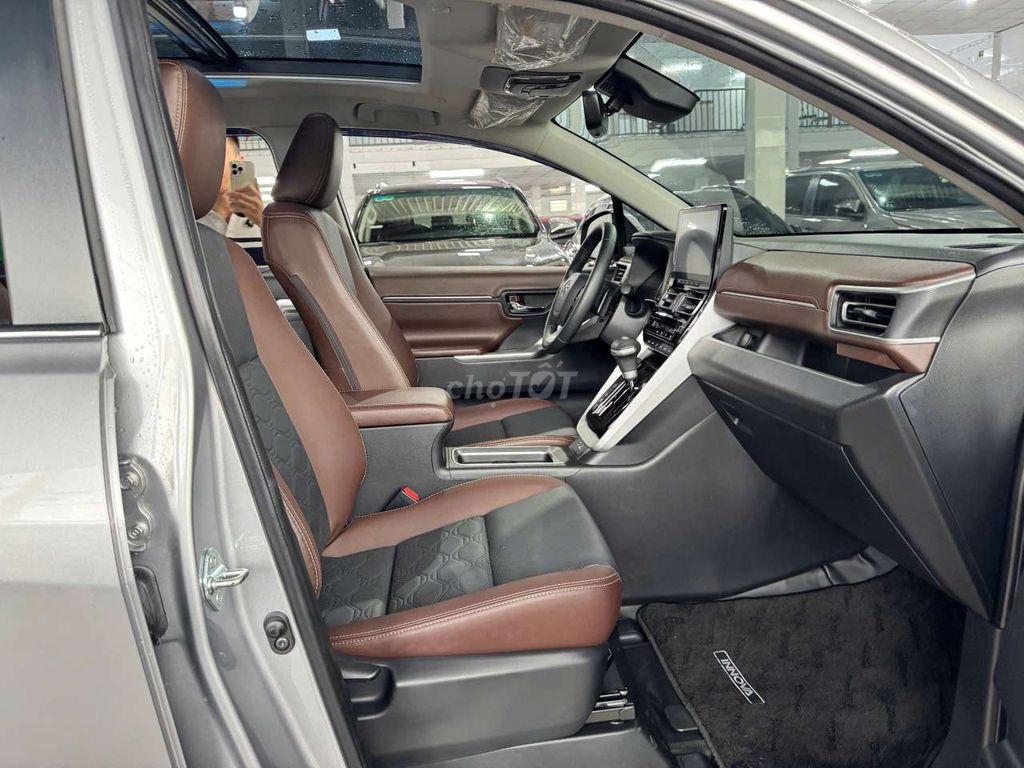 TOYOTA INNOVA CROSS HYBRID. Mua bán Ô tô tại Thành phố Thủ Đức Tp Hồ Chí Minh được đăng bởi Ms Hiệp  hình 16