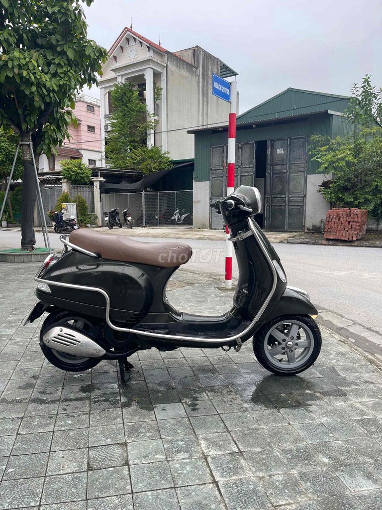 VESPA Nguyên Bản 2013 Chất _Bảo Hành Dài Hạn. Mua bán Xe máy tại Huyện Gia Lâm Hà Nội được đăng bởi Xe Máy Phúc Hưng hình 3