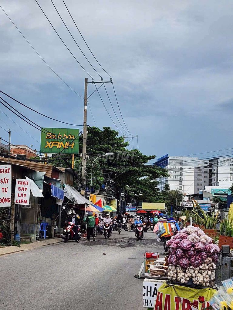Bán nhà sổ hồng riêng đường xe hơi  ngay chợ vườn lài. Mua bán Nhà ở tại Quận 12 Tp Hồ Chí Minh được đăng bởi Anh Cường nhà  đất  quận  12 hình 8