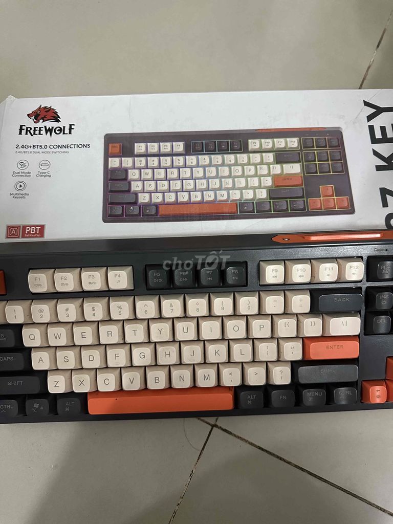 BÀN PHÍM CƠ KHÔNG DÂY FREEWOLF K87 (87 KEYS) - MỚI. Mua bán Phụ kiện (Màn hình, Chuột...) tại Quận 12 Tp Hồ Chí Minh được đăng bởi Huynh Truong Phi hình 1