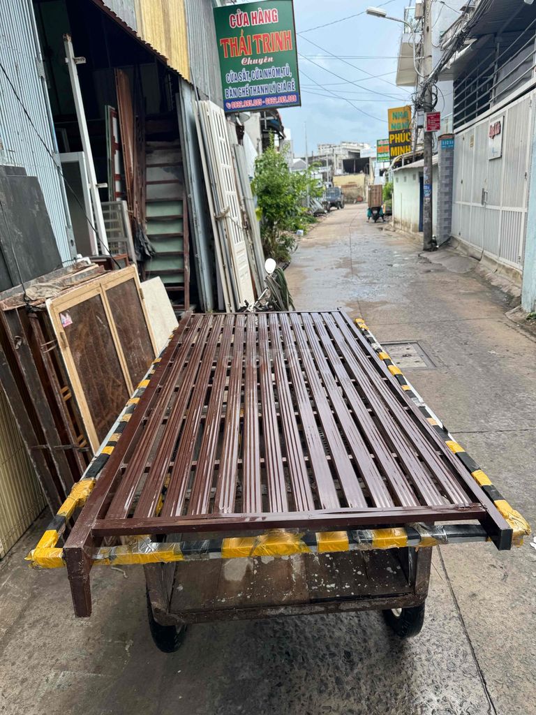 Thanh lý Giường sắt 1m8 x 2m Mới 95%. Mua bán Giường, chăn ga gối nệm tại Quận Ninh Kiều Cần Thơ được đăng bởi CH sắt nhôm inox Thái Trinh CẦN THƠ hình 1