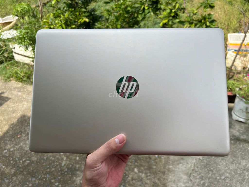 HP Pavilion 15 DA i7-8550U 8GB 120GB 500GB VGA 2GB