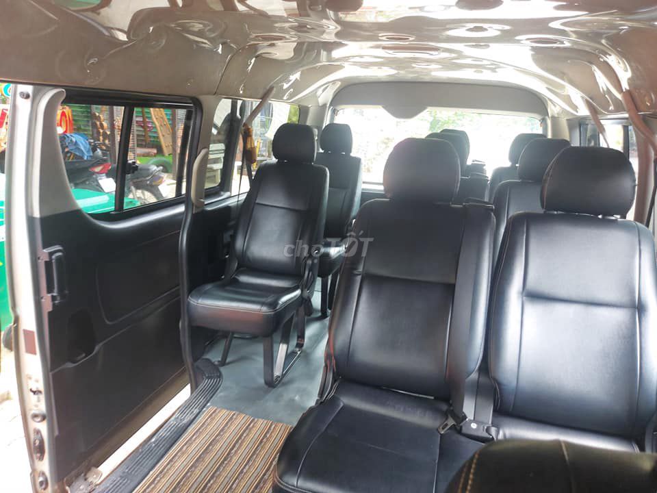 Toyota Hiace 2011 số sàn máy xăng 09 chổ. Mua bán Ô tô tại undefined undefined được đăng bởi Quang hình 5
