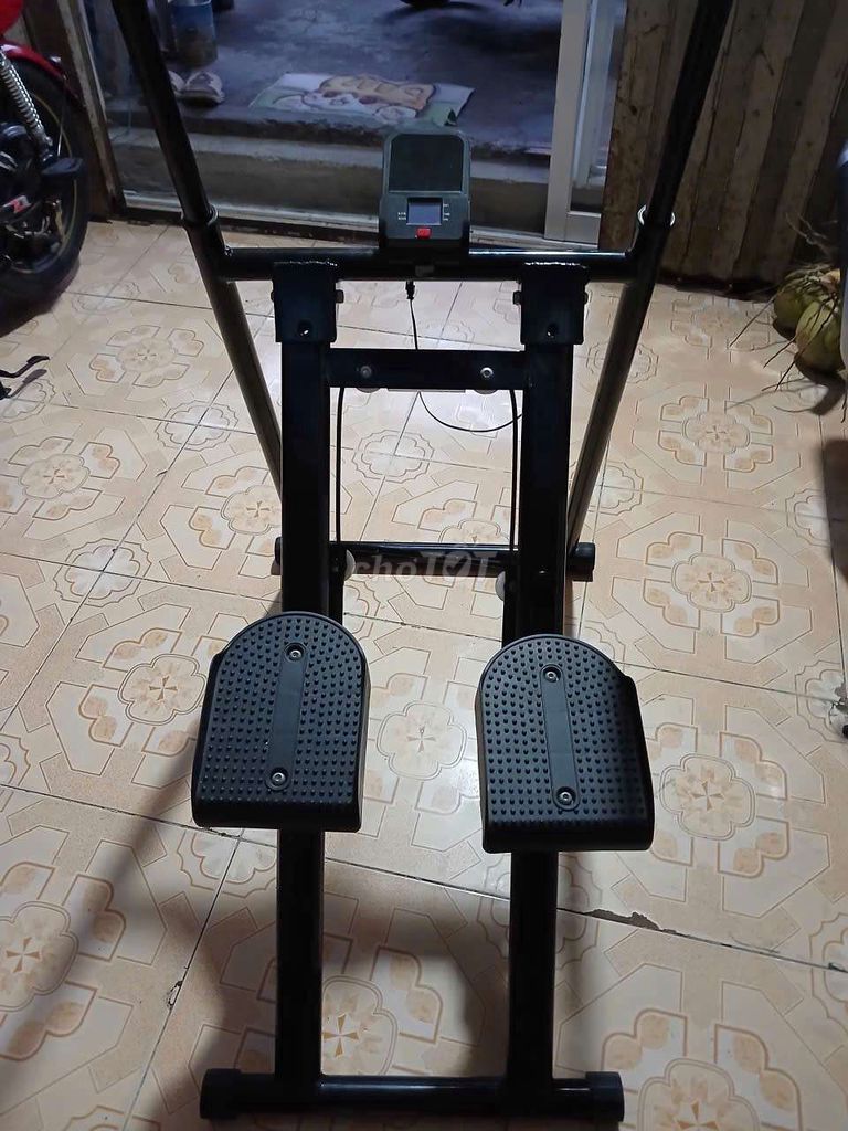 Máy tập thể dục Đen chắc chắn mới. Mua bán Đồ thể thao, Dã ngoại tại Thành phố Thủ Dầu Một Bình Dương được đăng bởi van quang hình 1