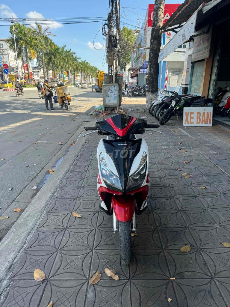 HONDA AIR BLADE FI ,BS:95H1:HẬU GIANG. Mua bán Xe máy tại Quận Ninh Kiều Cần Thơ được đăng bởi DVCĐ Công Minh hình 1