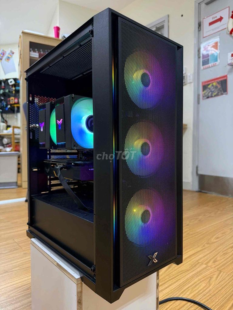 Xigmatek Xeon E5-2699 v3 32GB/1TB Đen. Mua bán Máy tính để bàn tại Quận 8 Tp Hồ Chí Minh được đăng bởi Lâm trần hình 1