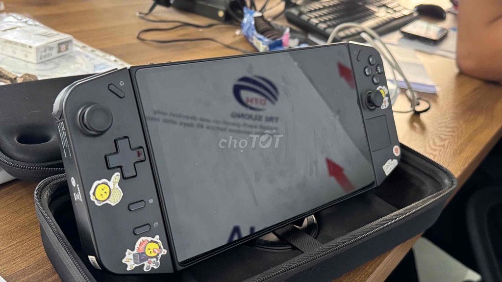 Máy chơi game Lenovo Legion Go 16GB/512GB Đen. Mua bán Thiết bị chơi game tại Huyện Hóc Môn Tp Hồ Chí Minh được đăng bởi Vật Tư xe tải ISUZU hình 1
