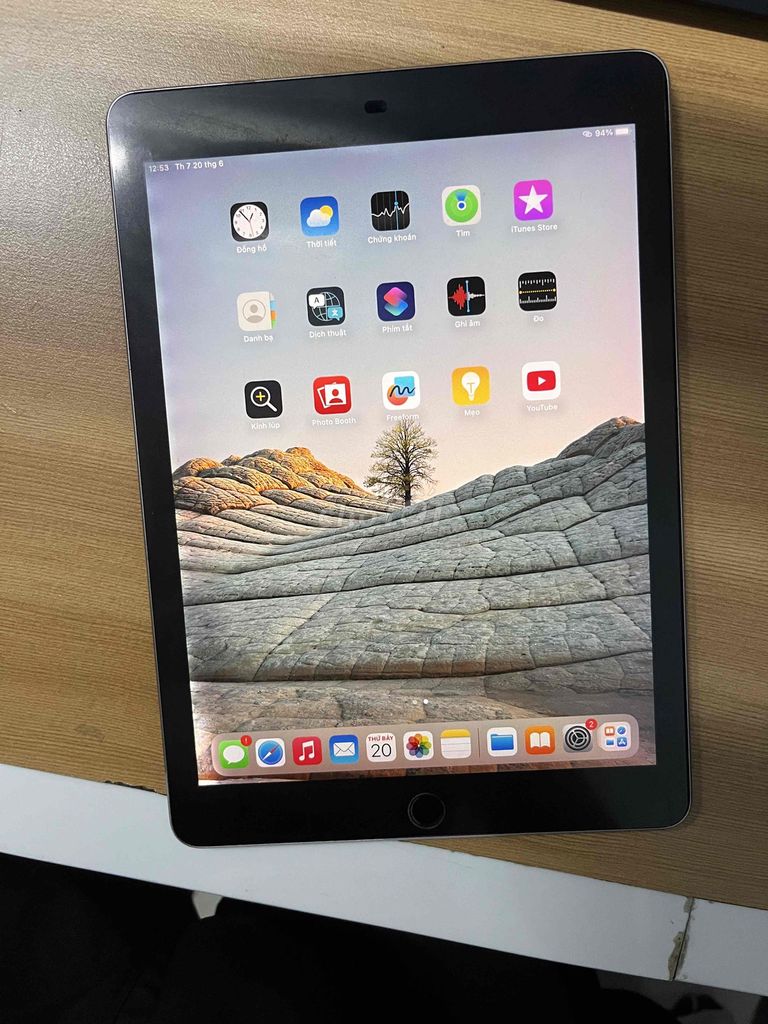Apple iPad Pro 9.7 inch 128GB Đen. Mua bán Máy tính bảng tại Quận Tân Phú Tp Hồ Chí Minh được đăng bởi Nguyen Nguyen hình 1