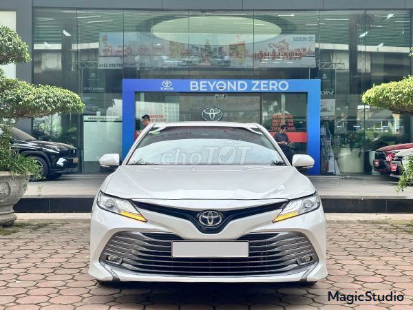 Toyota Camry 2.5Q 2021