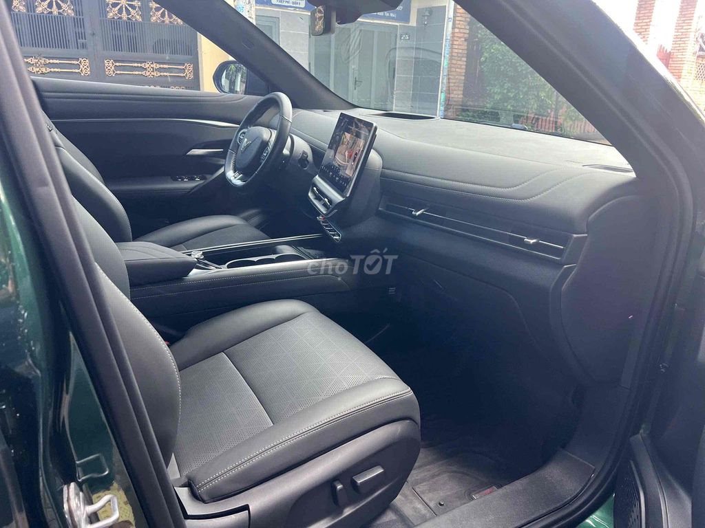 VinFast VF7 2024 Plus ĐK 2025 - 8000km - Mua Pin. Mua bán Ô tô tại Thành phố Thủ Đức Tp Hồ Chí Minh được đăng bởi Hồng My hình 8