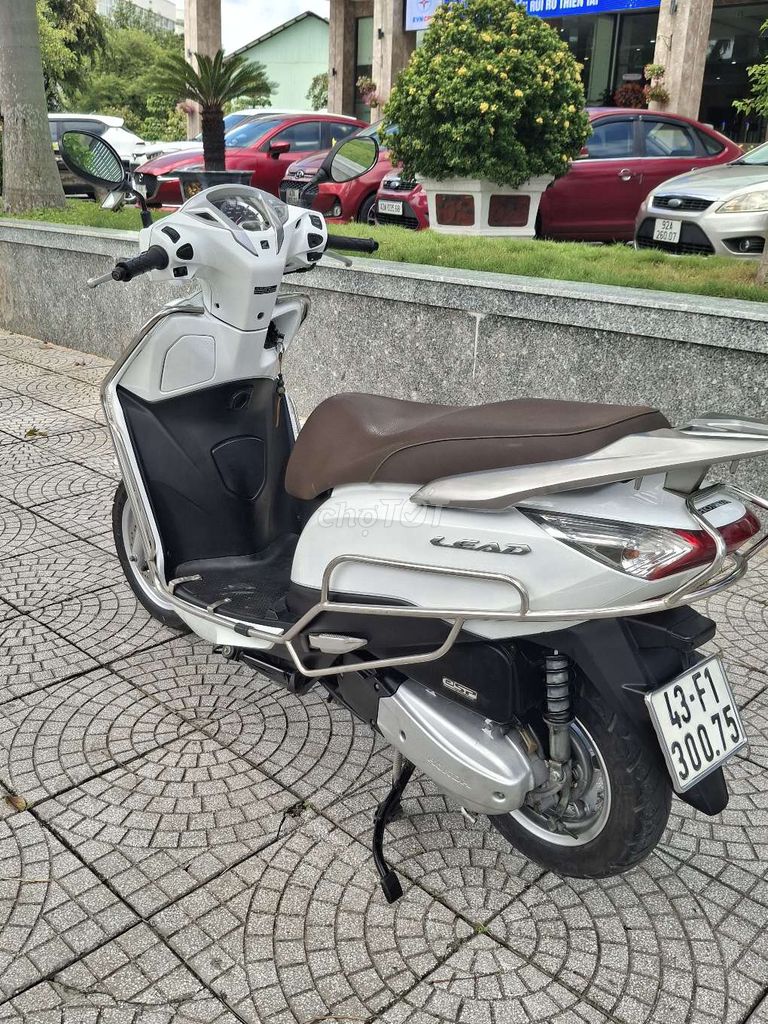 Cần bán lead 2016. Biển 43. Xe đẹp rin. Mua bán Xe máy tại Quận Hải Châu Đà Nẵng được đăng bởi Mua Bán Xe Cũ Có Góp Nợ xấu hình 5