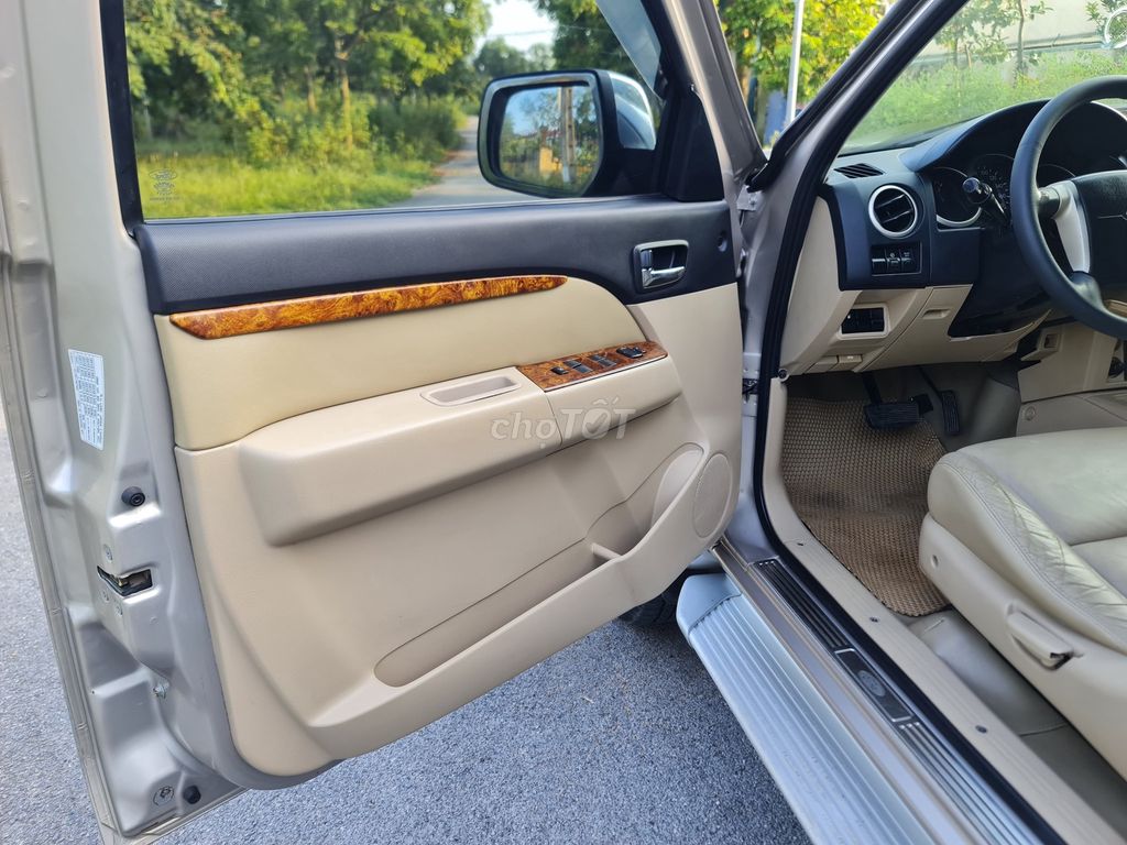 Ford Everest 2011 máy dầu số tự động. Mua bán Ô tô tại Quận 12 Tp Hồ Chí Minh được đăng bởi Xuân Trường hình 6