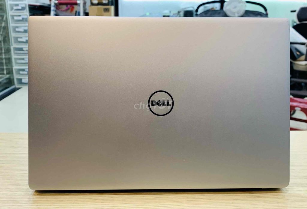 Thanh lí rẻ Dell XPS 9350 I7/8/256 3K Touchscreen