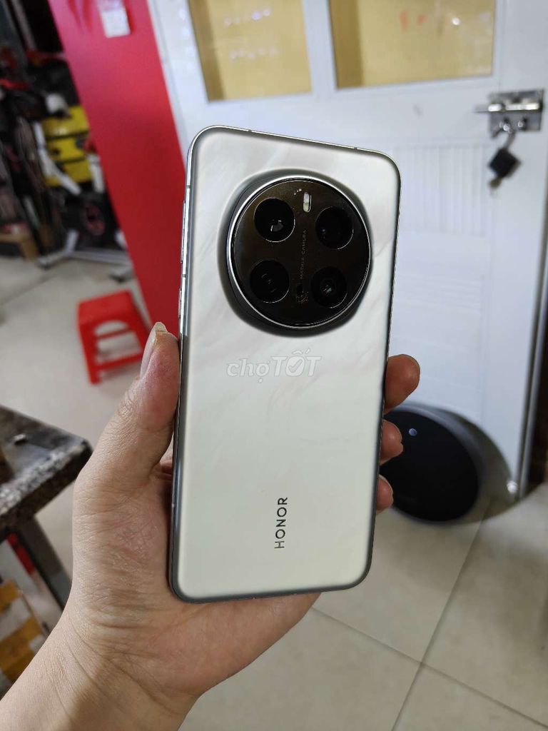 Honor magic 7pro Bạc 99%. Mua bán Điện thoại tại Huyện Ý Yên Nam Định được đăng bởi TL shop hình 1