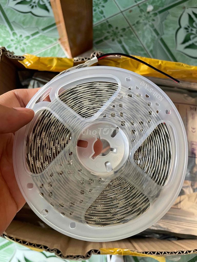 Đèn LED dây Trắng ấm DC12V 14.4W/M. Mua bán Đèn tại Thành phố Tuy Hòa Phú Yên được đăng bởi THIẾT BỊ ĐIỆN TRẦN ĐỨC hình 1