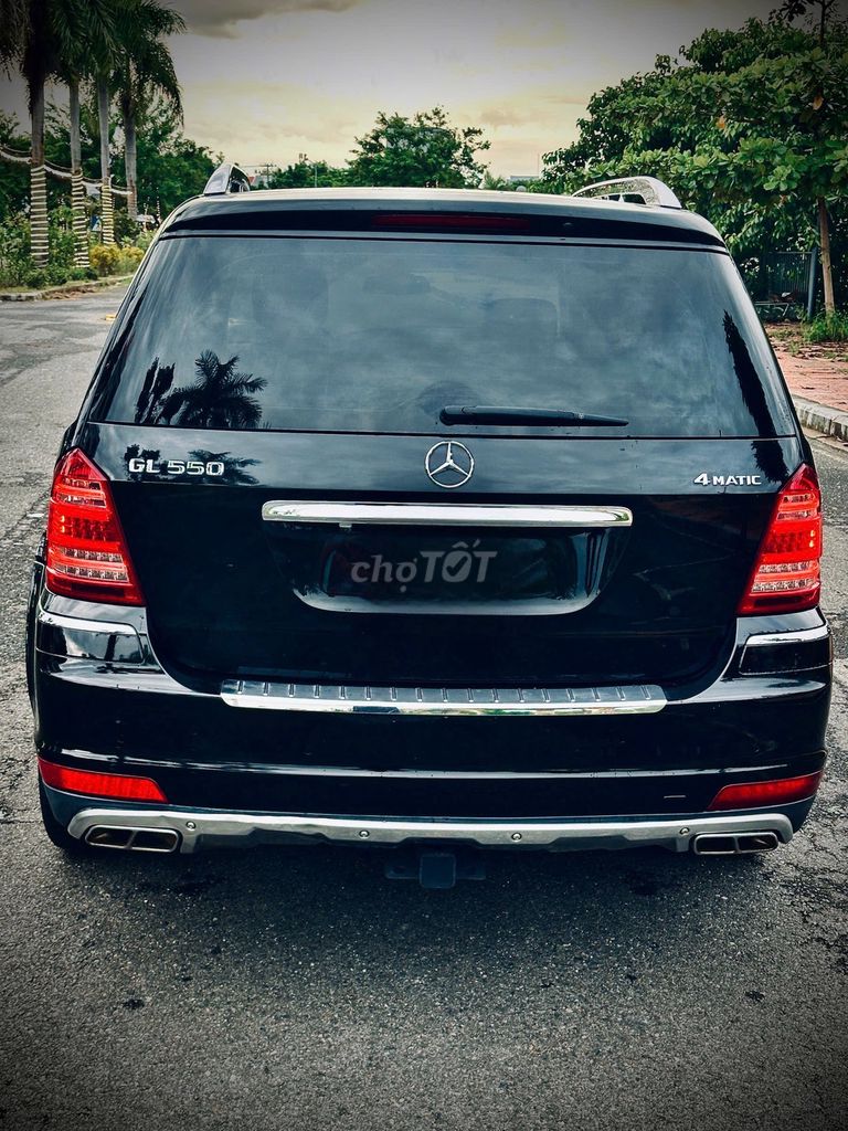 Mercedes-Benz GL550 4MATIC 2011 черный, США