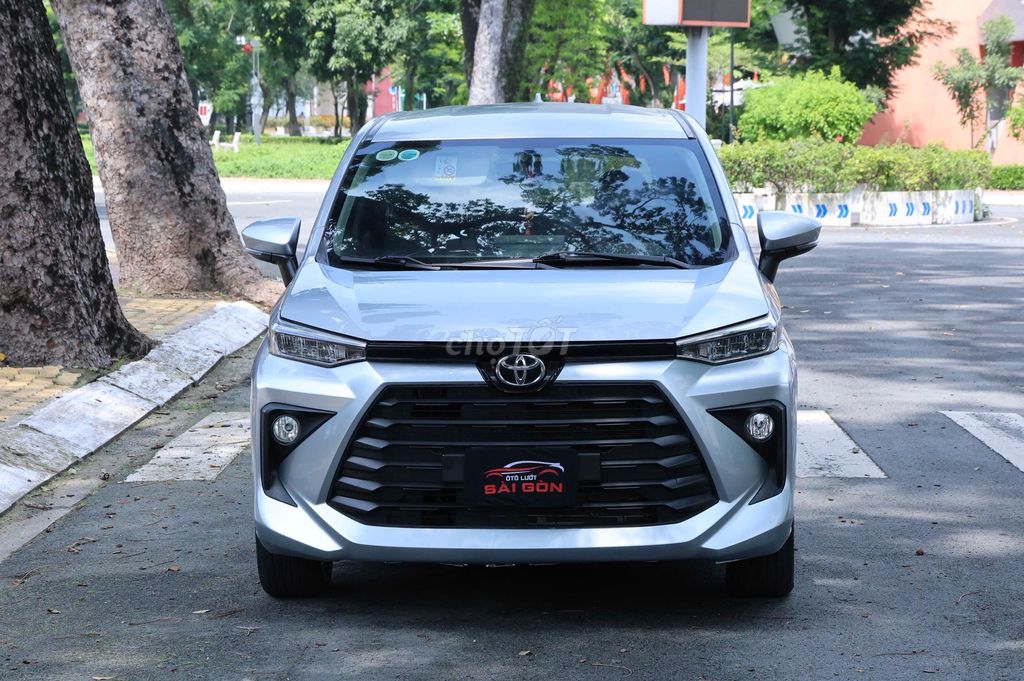 Toyota Avanza 2022 МКПП Серебристый