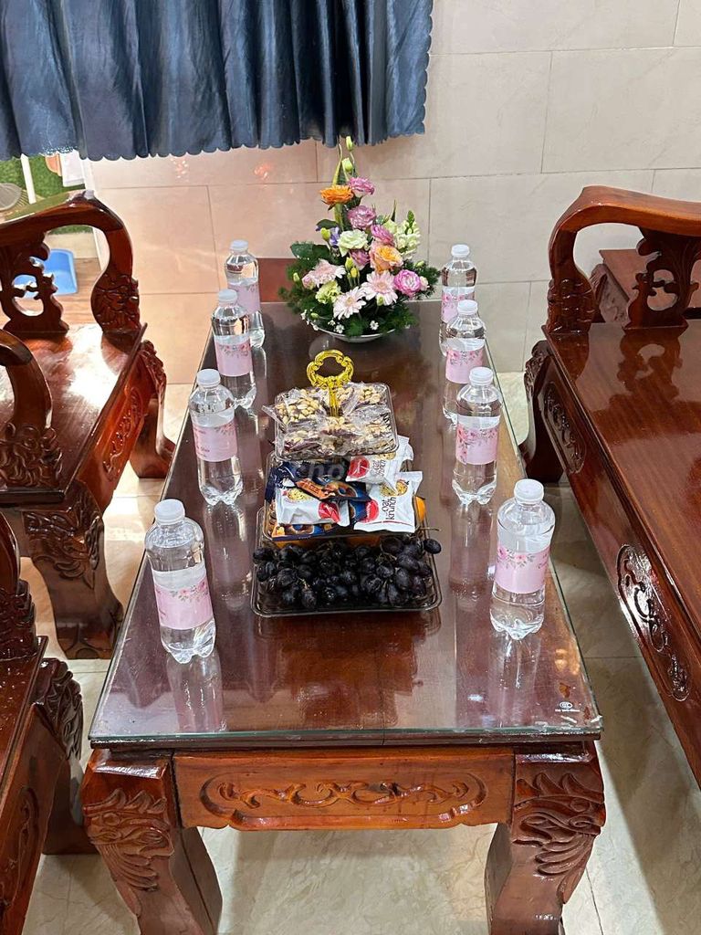 Bộ bàn ghế phòng khách Gỗ Nâu. Mua bán Bàn ghế tại Quận Bình Tân Tp Hồ Chí Minh được đăng bởi Thoai Vy hình 1