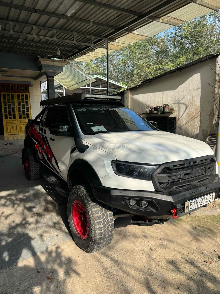 Ford Raptor 2019 Trắng 132000km. Mua bán Ô tô tại Thành phố Đà Lạt Lâm Đồng được đăng bởi huy hình 7