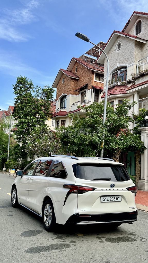 Toyota Sienna 2021  - 330000 km. Mua bán Ô tô tại Quận 1 Tp Hồ Chí Minh được đăng bởi Bùi vi hình 5