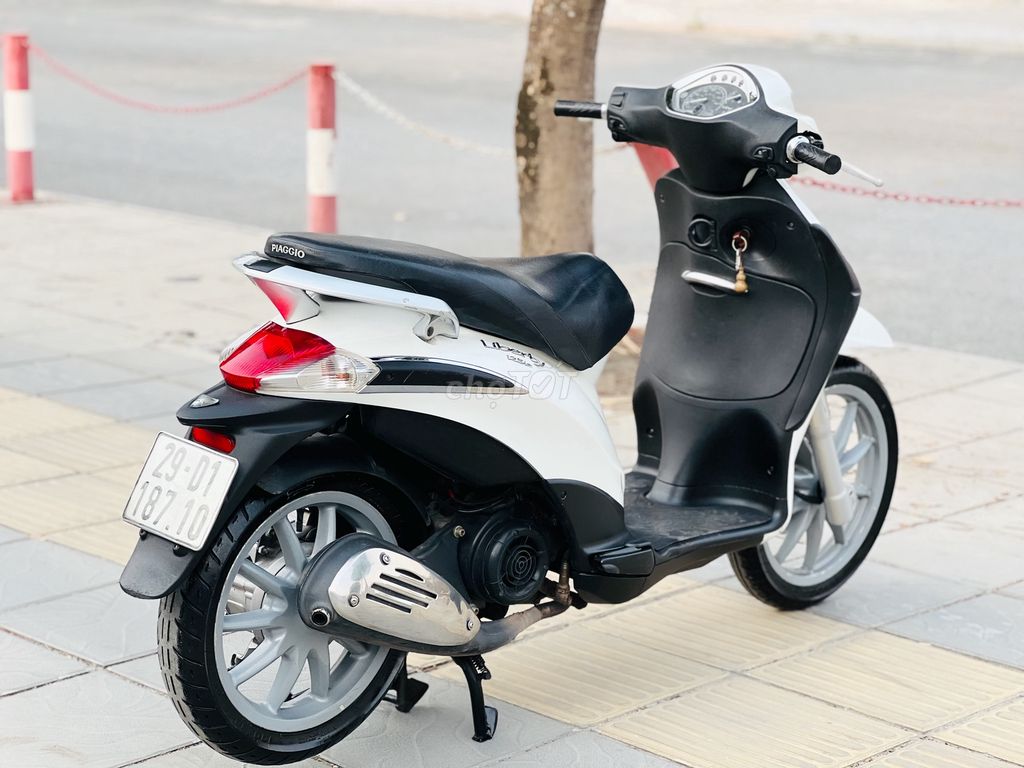 Piaggio Liberty 125 ie BIỂN HN CHÍNH CHỦ MÁY NGON. Mua bán Xe máy tại Quận Cầu Giấy Hà Nội được đăng bởi Đỗ Thanh Mai hình 5