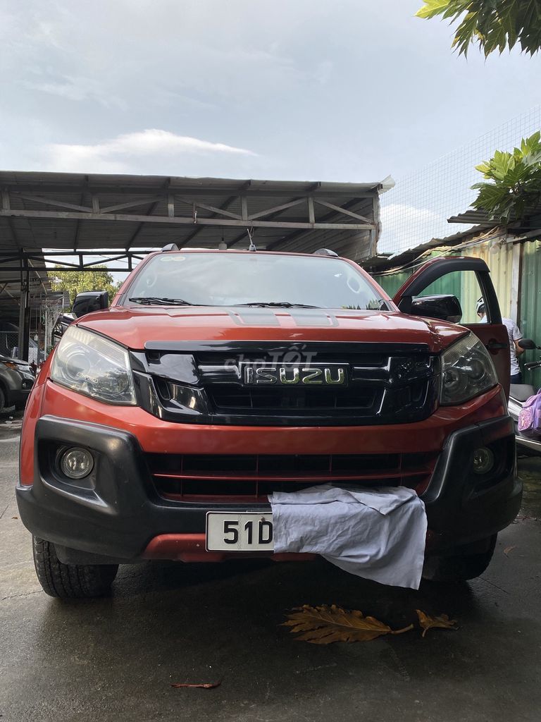 Bán xe Dmax Type Z 2014 2 cầu số tự động. Mua bán Ô tô tại Quận Tân Bình Tp Hồ Chí Minh được đăng bởi Toan hình 10