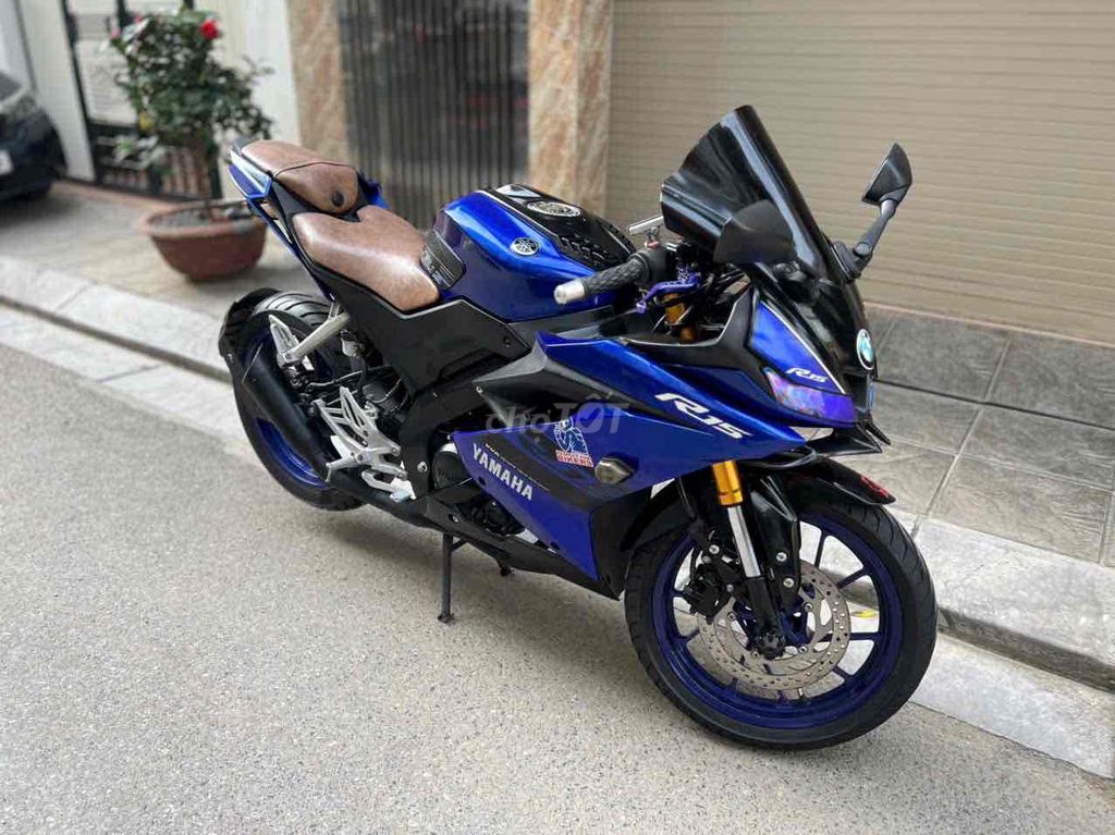 Yamaha R15 V3  biển số TP Xe đẹp nguyên bản đẹp. Mua bán Xe máy tại Quận Cầu Giấy Hà Nội được đăng bởi Tong motor xe may hình 10