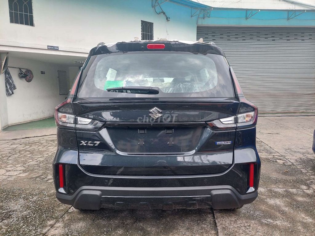 XL7 hybrid bản Black Edition giao ngay. Mua bán Ô tô tại Quận Tân Bình Tp Hồ Chí Minh được đăng bởi Pháp Suzuki World Phổ Quang hình 3