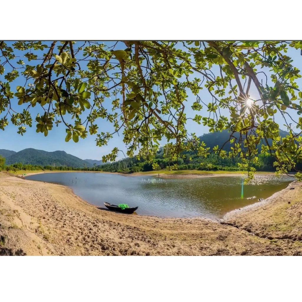 Cần bán gấp 2ha đất ven hồ - phù hợp nông nghiệp & du lịch sinh thái Cần bán gấp 2ha đất ven hồ - phù hợp nông nghiệp & du lịch sinh thái