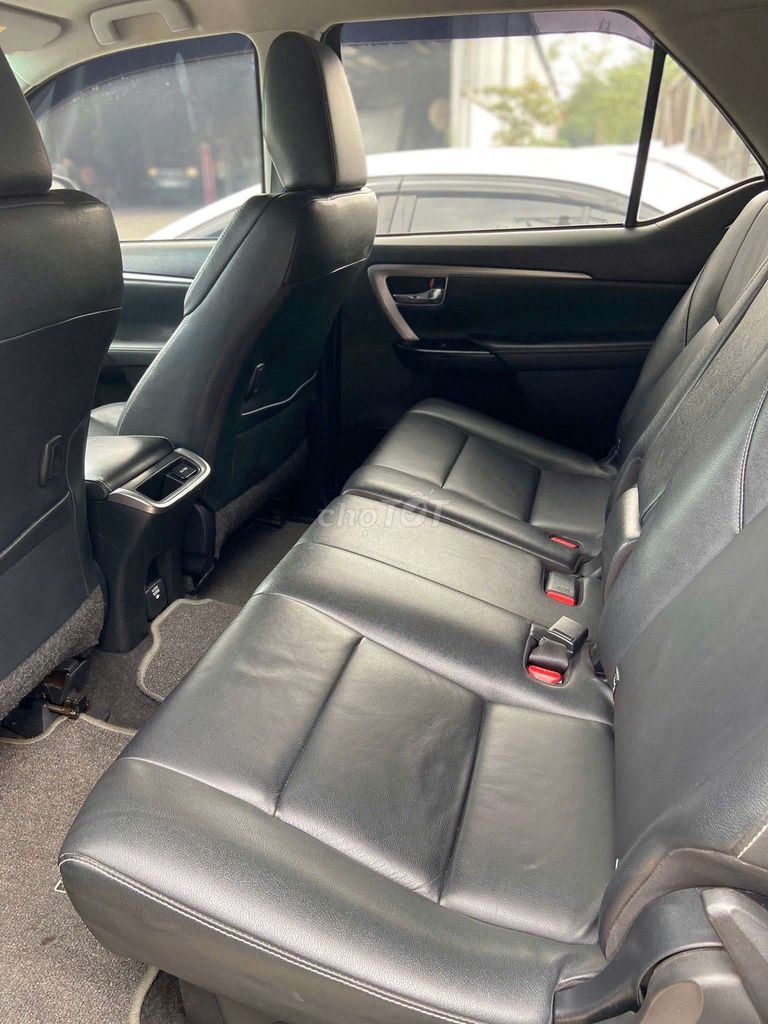 Toyota Fortuner 2020 Model 2021 Nâu. Mua bán Ô tô tại Thành phố Dĩ An Bình Dương được đăng bởi Bảo Khang hình 6