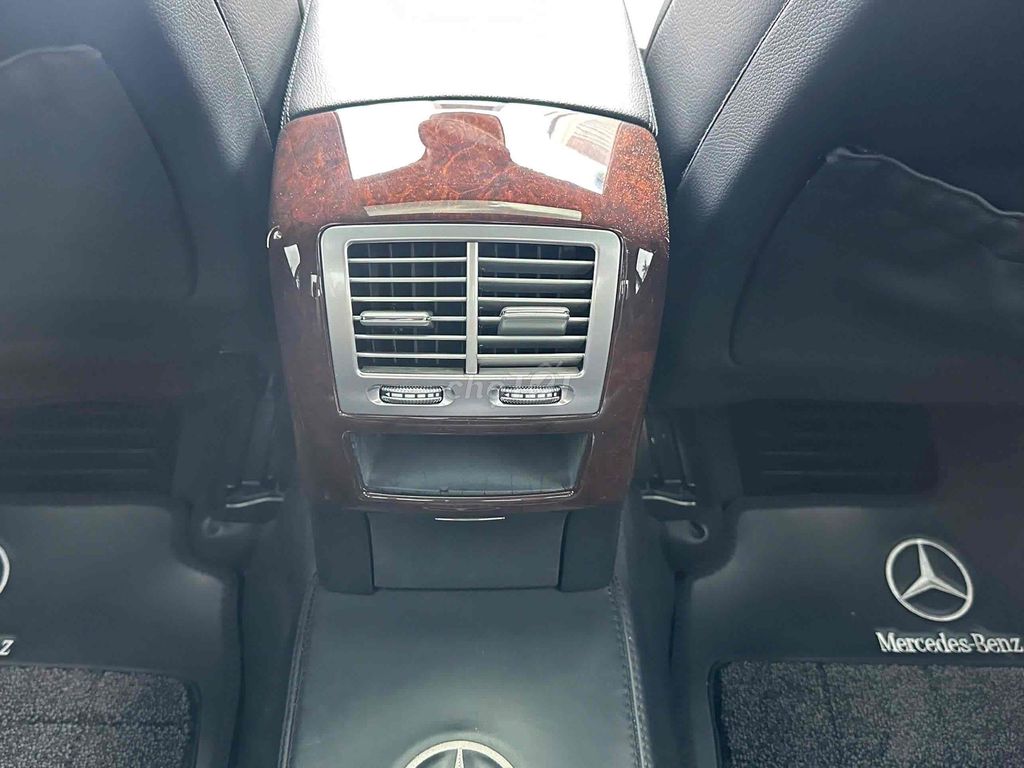 Mercedes Benz S300L sx 2011 màu đen siêu đẹp hiêm. Mua bán Ô tô tại Quận Cầu Giấy Hà Nội được đăng bởi Cao Quý hình 18