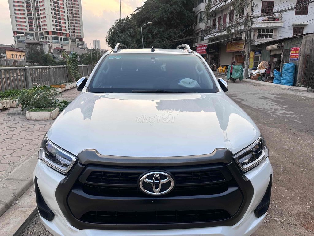 Toyota Hilux 2021 2.4E 4x2 AT - 80000 km