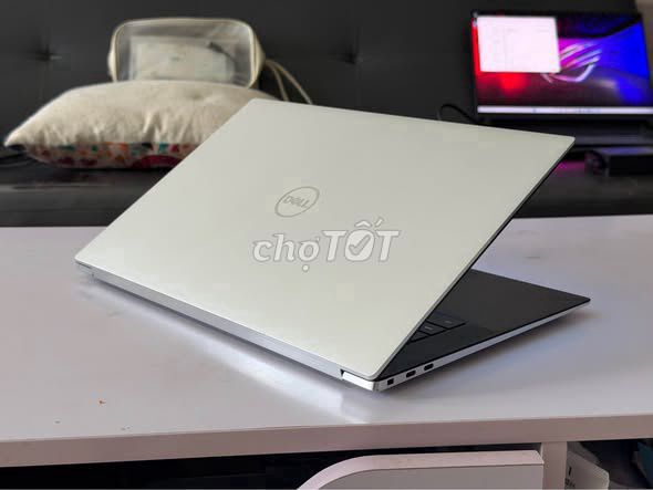 Dell XPS 9500 i7 32GB/512GB 15.6 inch Like New. Mua bán Laptop tại Quận 3 Tp Hồ Chí Minh được đăng bởi Cao Bao hình 1