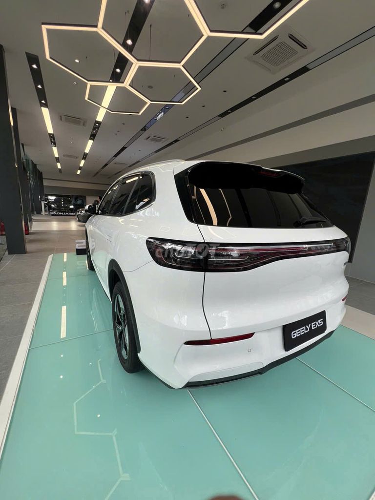 Geely EX5 2025. Mua bán Ô tô tại Quận 5 Tp Hồ Chí Minh được đăng bởi Công Tài Auto  hình 6