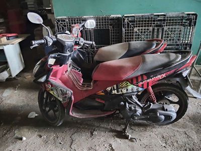 Yamaha Acruzo màu Đỏ