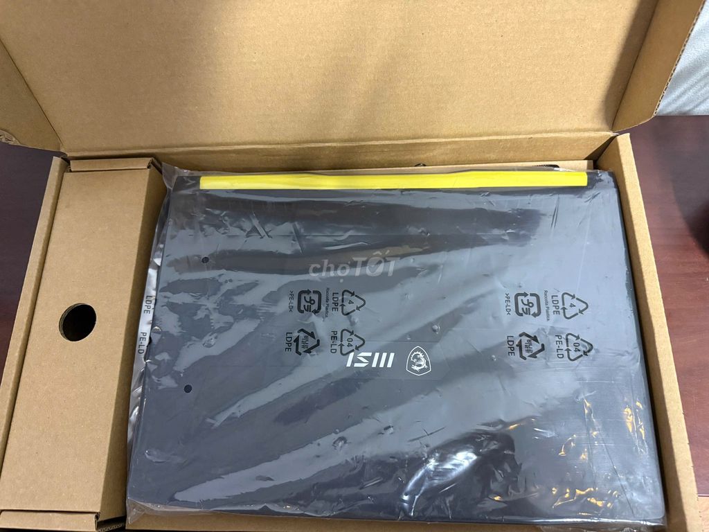 MSI Crosshair 15 3070ti  16GB/1TB Like new 99.99%. Mua bán Laptop tại Quận Hà Đông Hà Nội được đăng bởi Đạt Phạm  hình 1