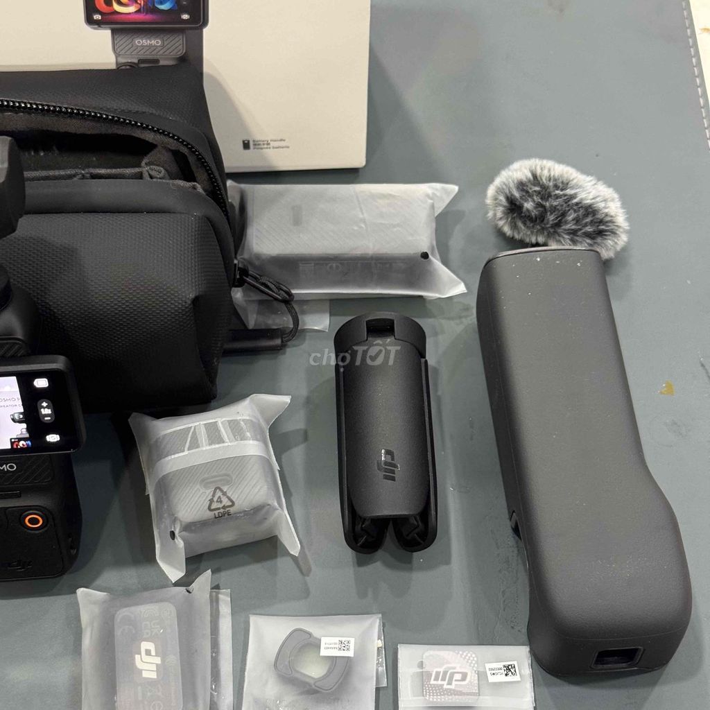 Máy quay phim DJI Osmo Pocket 3 Đen 99%. Mua bán Máy ảnh, Máy quay tại Quận 5 Tp Hồ Chí Minh được đăng bởi Kim Ngọc hình 1